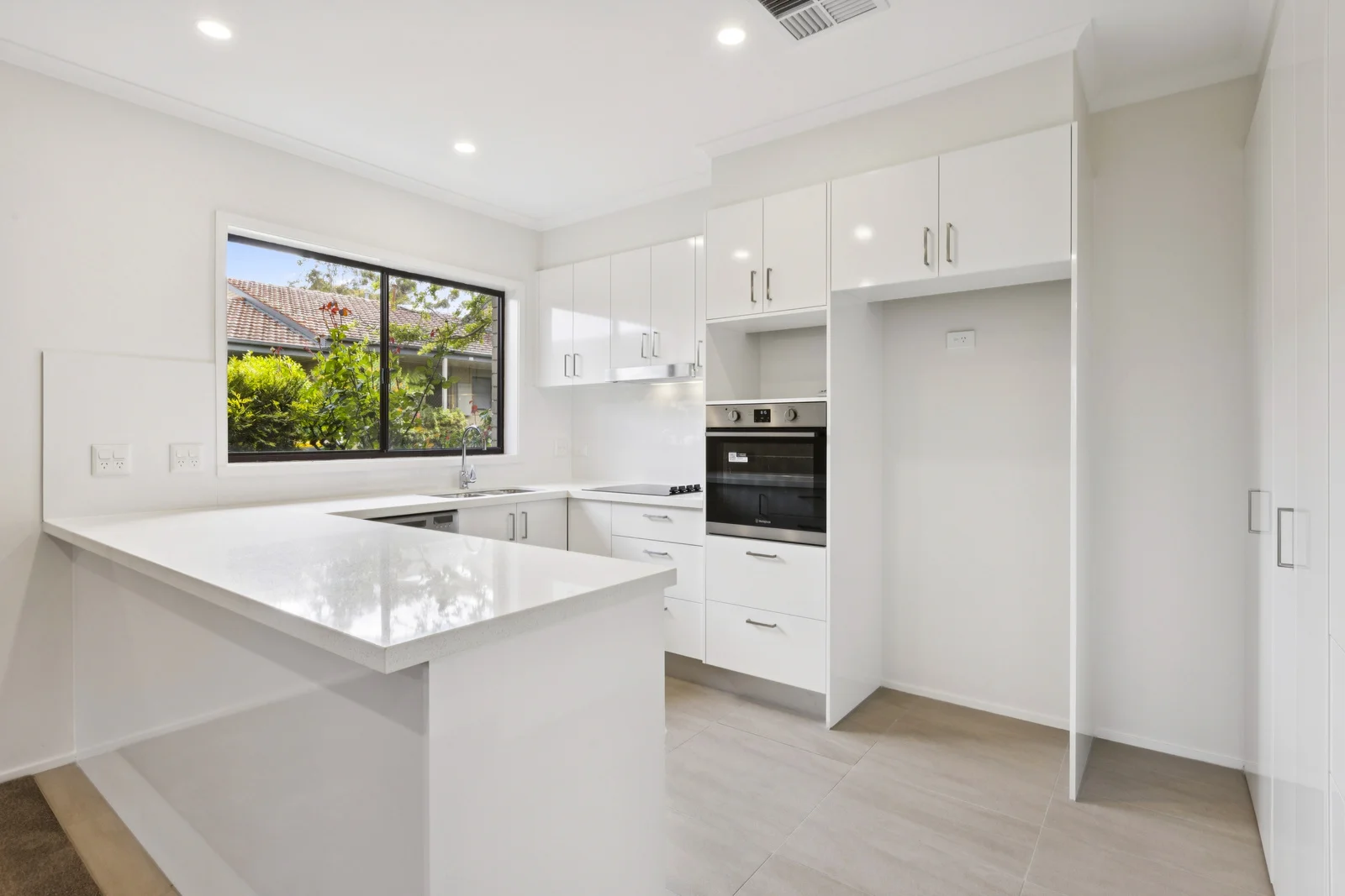 Additional image 4 of 19/37 View Mount Road, Glen Waverley VIC 3150