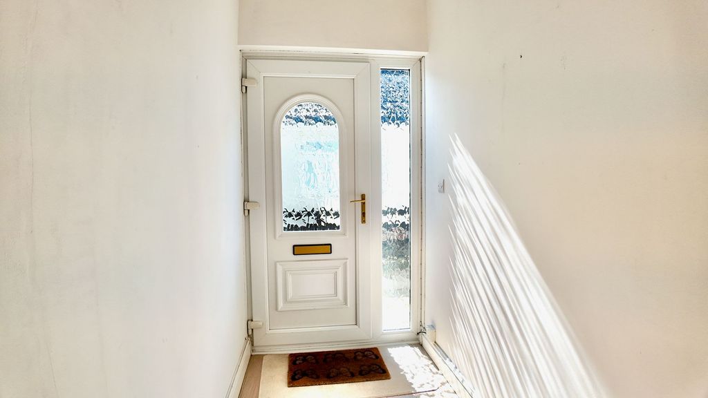 Additional image 9 of 3 bed semi-detached bungalow to rentMaesglas, Tredegar NP22