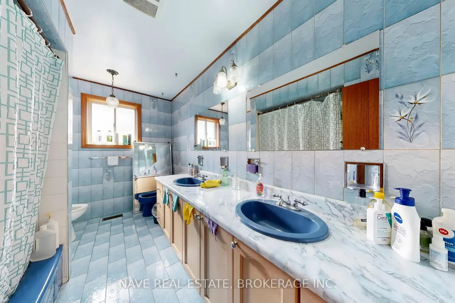 Additional image 6 of 9747 Bathurst Street