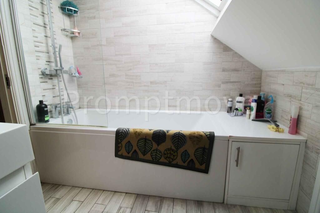 Additional image 11 of 9 bed property to rentDunstable Road, Luton LU4