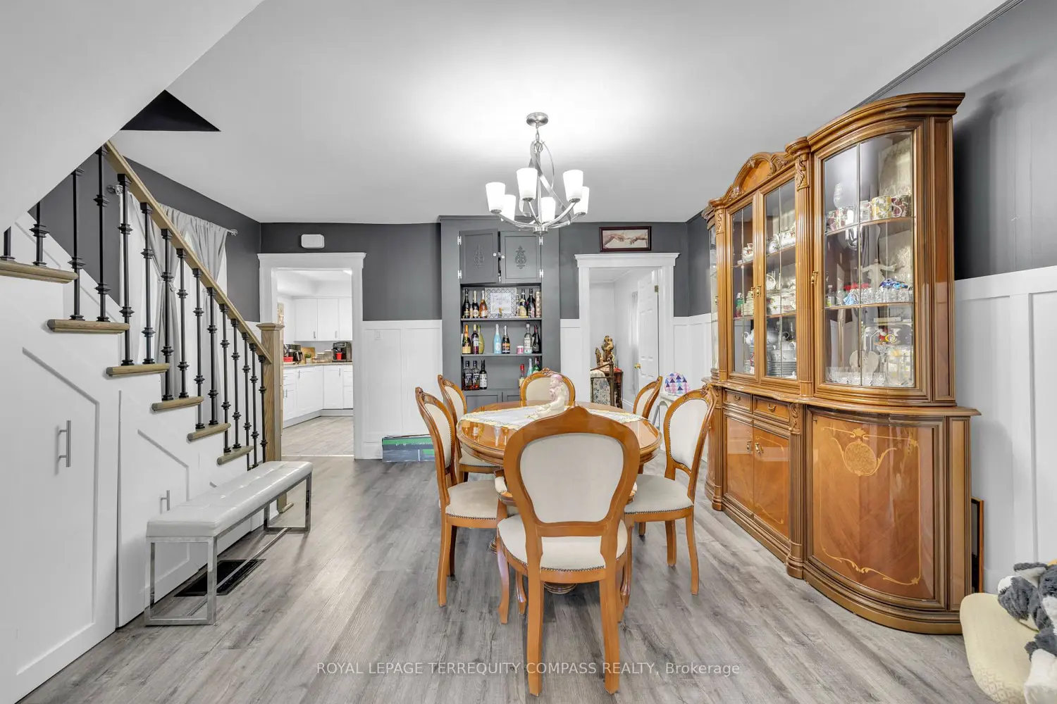 Additional image 10 of 1045 Wellington Avenue