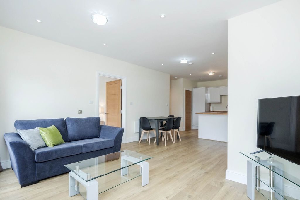 Additional image 17 of 2 bed flat to rentQueen Street, Maidenhead SL6