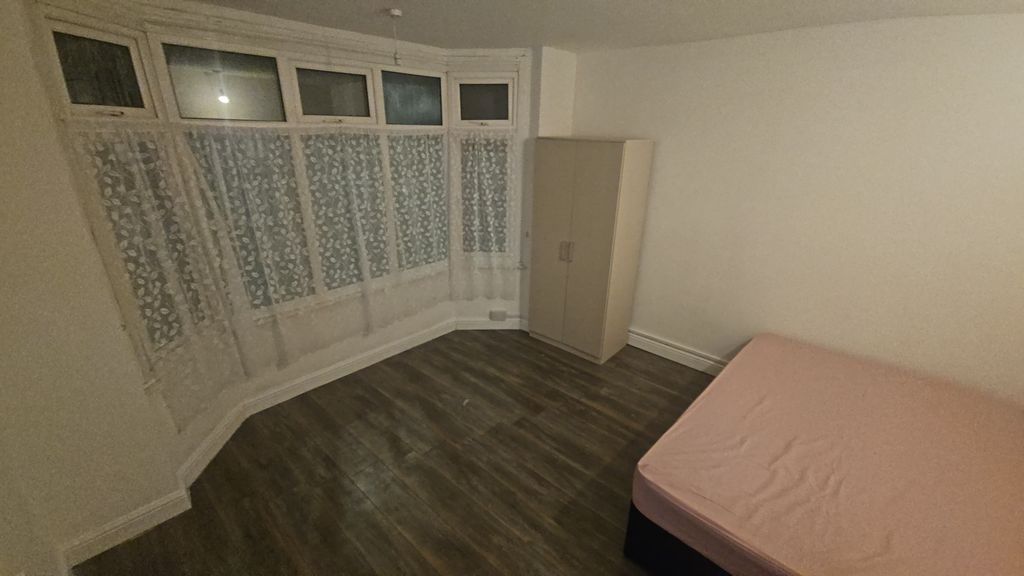 Additional image 24 of 8 bed shared accommodation to rentBiscot Road, Luton LU3