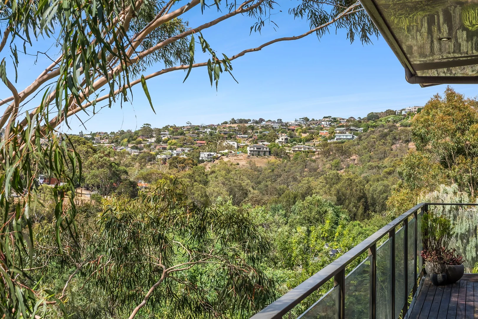 Additional image 32 of 5 Manor Crescent, Highton VIC 3216