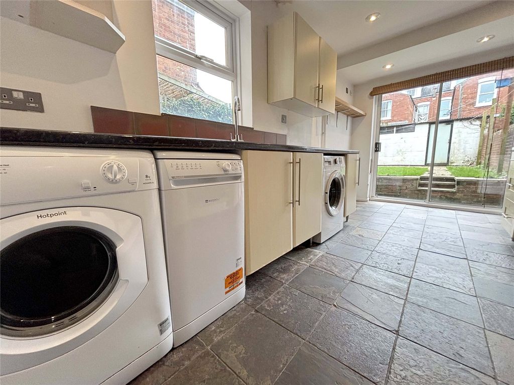 Additional image 8 of 3 bed terraced house to rentExeter, Devon EX1