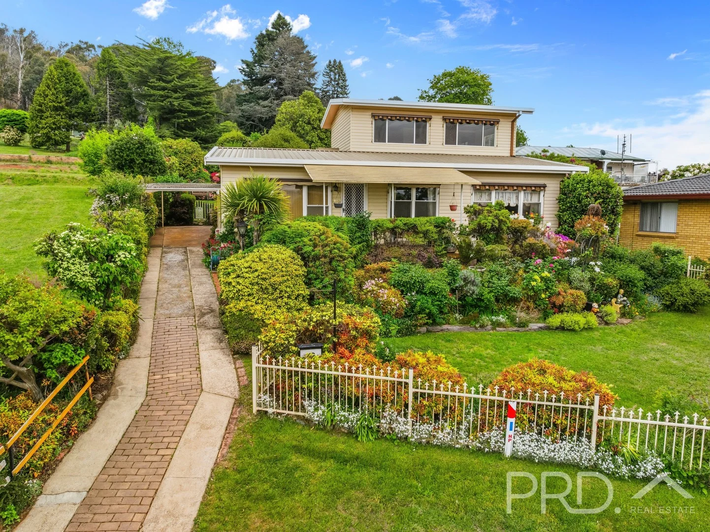 42 Batlow Road, Batlow NSW 2730