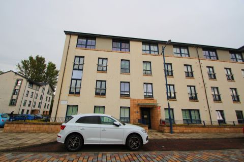 Oatlands Square, Glasgow G5