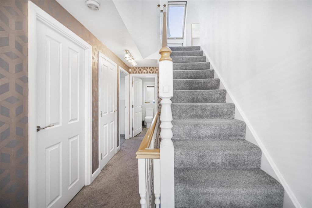 Additional image 15 of 5 bed detached house to rentChannel View, Ogmore-By-Sea CF32