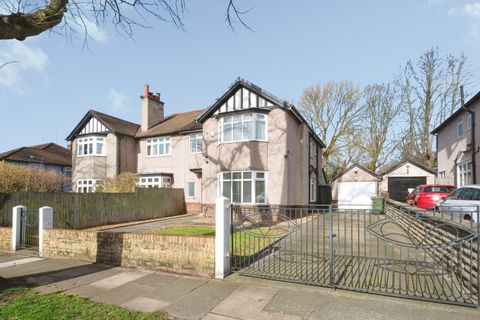 Montclair Drive, Liverpool, Merseyside L18