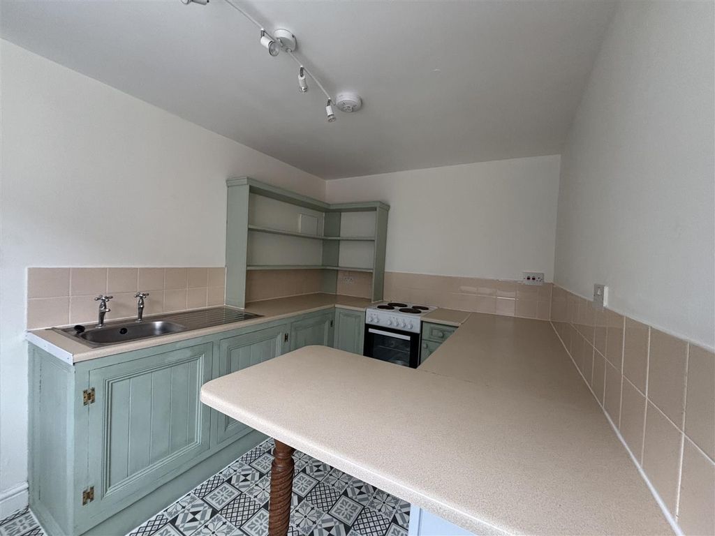 Additional image 2 of 2 bed detached bungalow to rentMusley Lane, Overton, Wrexham LL13