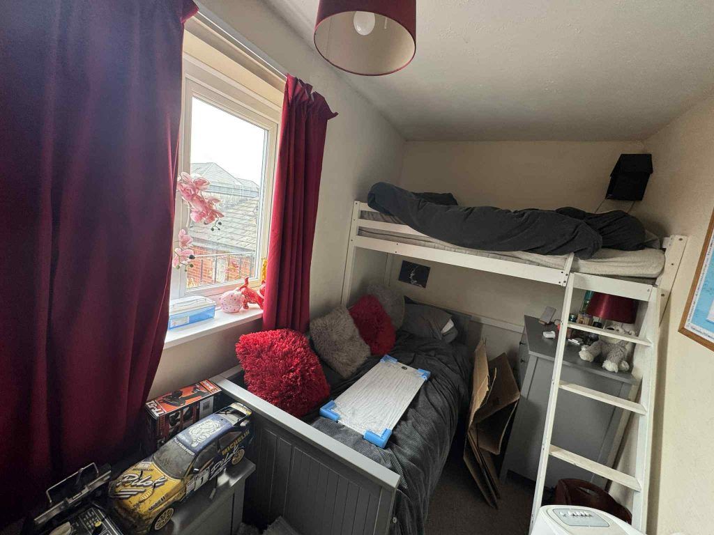 Additional image 5 of 2 bed flat to rentThe Broadway, Thatcham RG19
