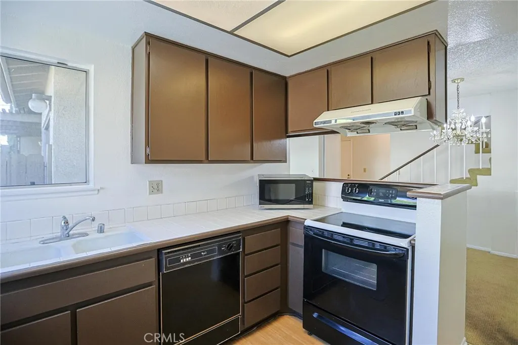 Additional image 11 of 5106 W 1st St, Santa Ana, CA 92703