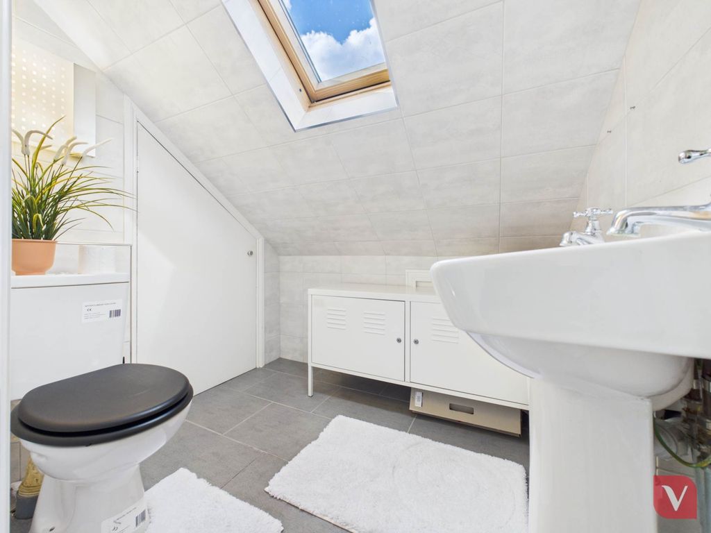Additional image 6 of 5 bed property to rentCompton Avenue, Luton LU4