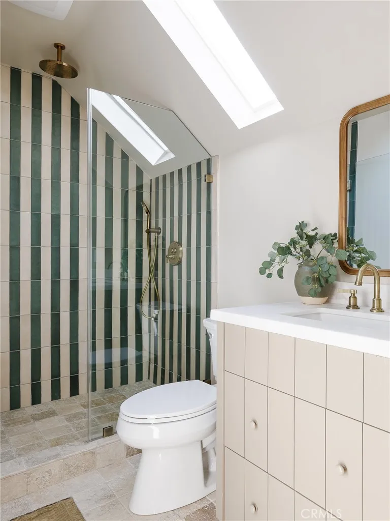 Additional image 75 of 5415 Ash Street, Los Angeles, CA 90042