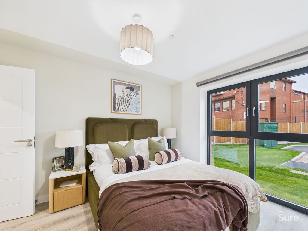 2 bed flat to rentGoodwin Close, Derby DE1 photo 4