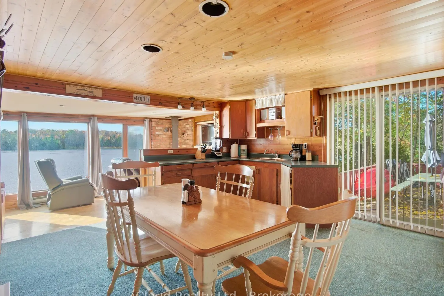 Additional image 3 of 1128 124 Highway