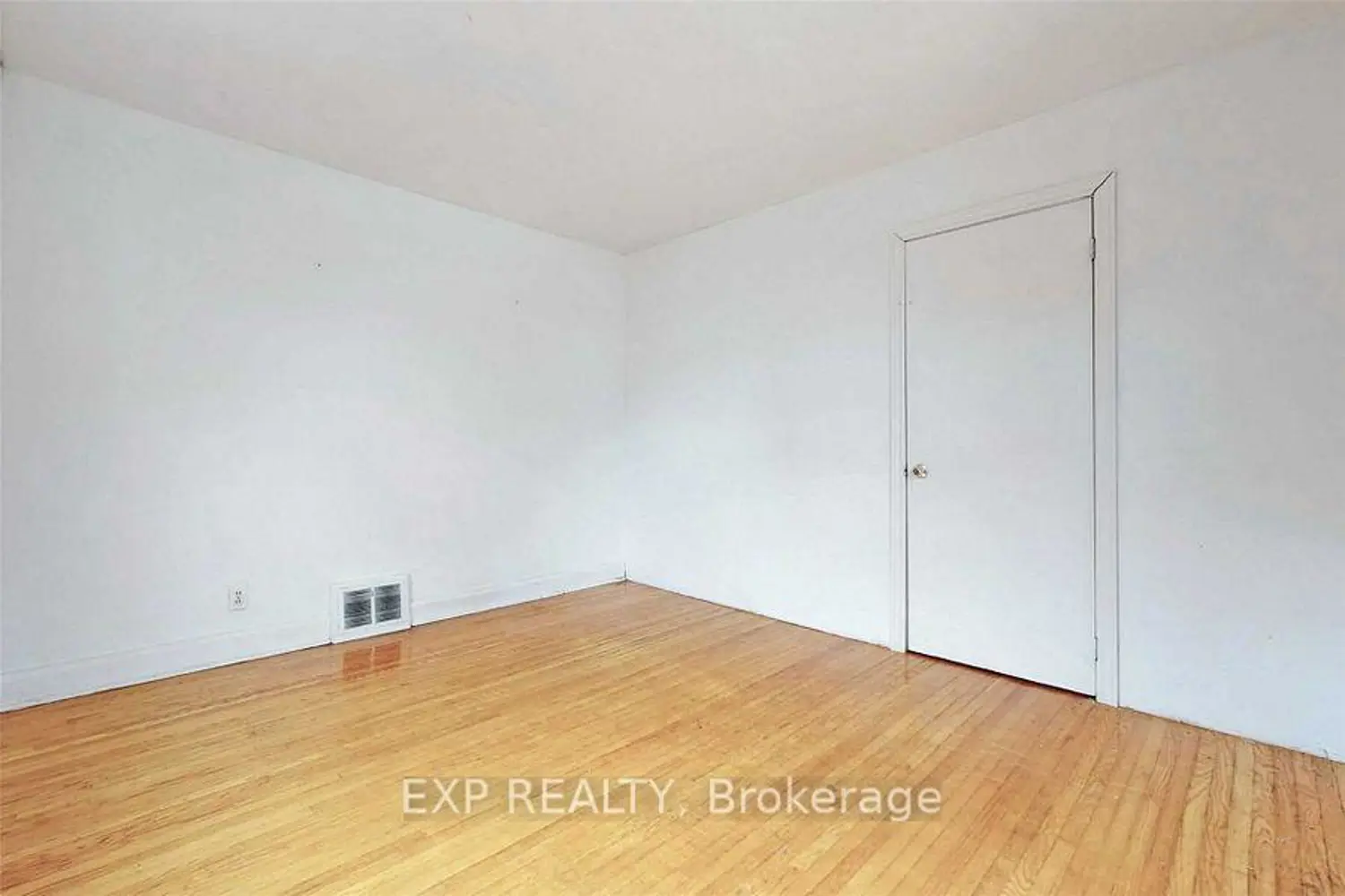 Additional image 11 of 563 Devon Avenue