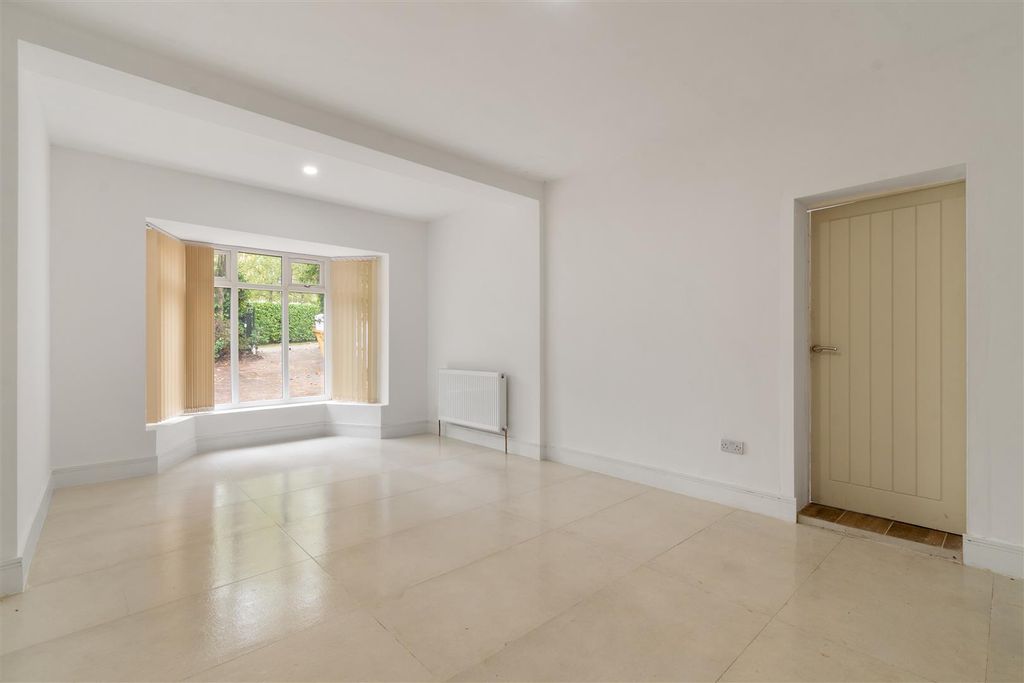 Additional image 12 of 5 bed detached house to rentKeepers Road, Sutton Coldfield B74