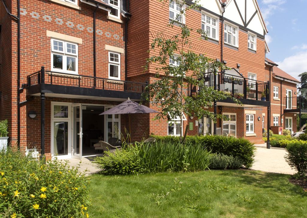 Additional image 2 of 1 bed flat to rentMarple Lane, Chalfont St. Peter, Gerrards Cross SL9