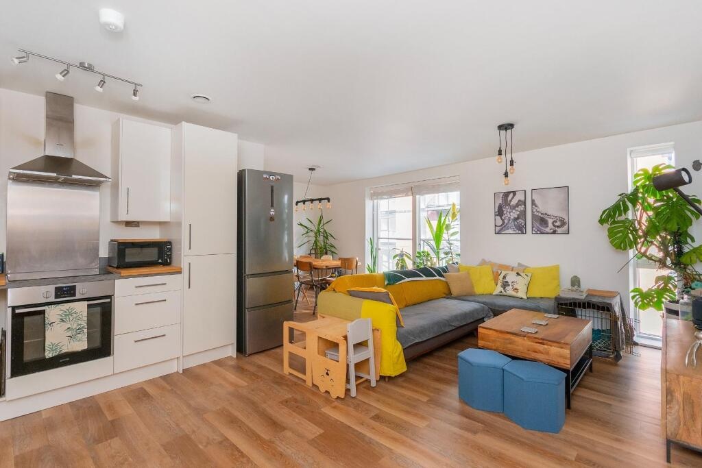 Additional image 5 of 2 Bed Flat, Swann House, BS1, N1 7GU