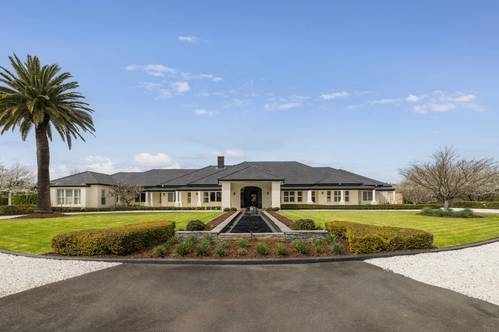 2 Dural Downs Way, Dural NSW 2158