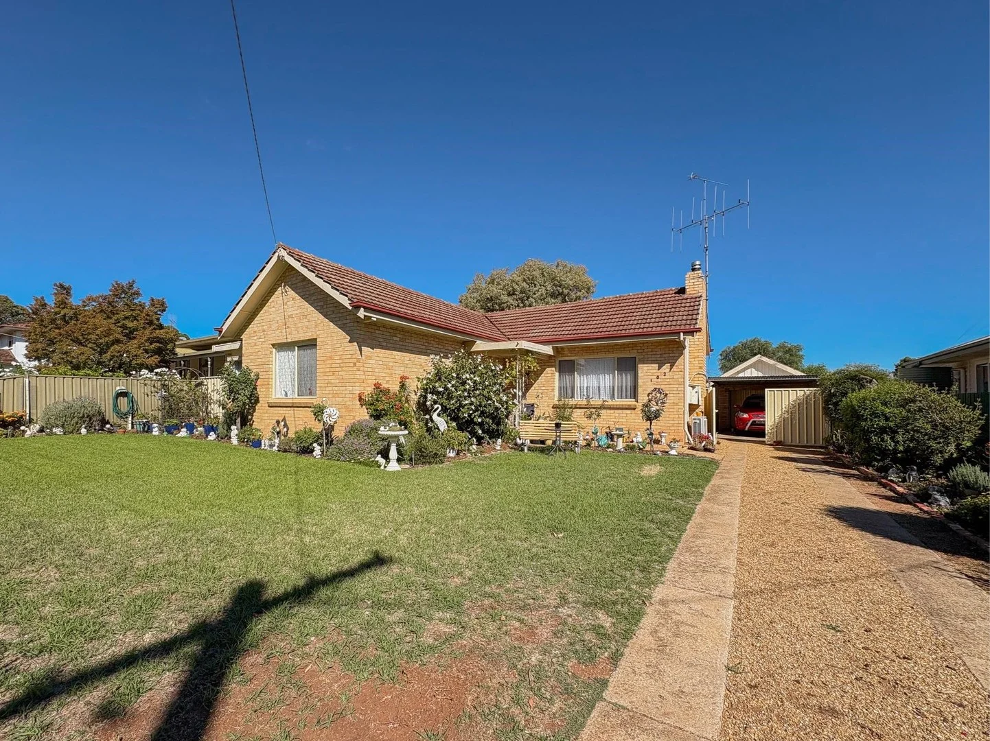 102 Shadforth Street, Kerang VIC 3579