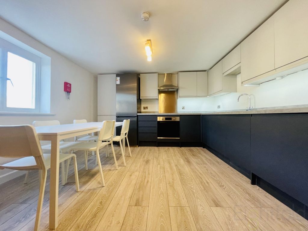 Additional image 18 of 5 bed maisonette to rentBrighton Road, Worthing BN11