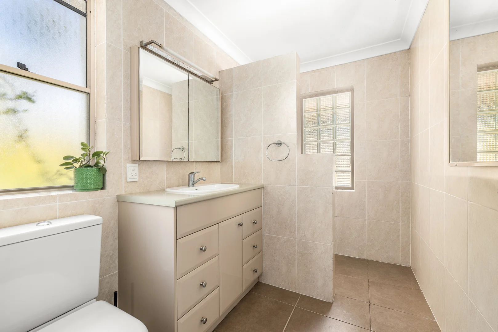 Additional image 10 of 8 Albion Road, Eatons Hill QLD 4037