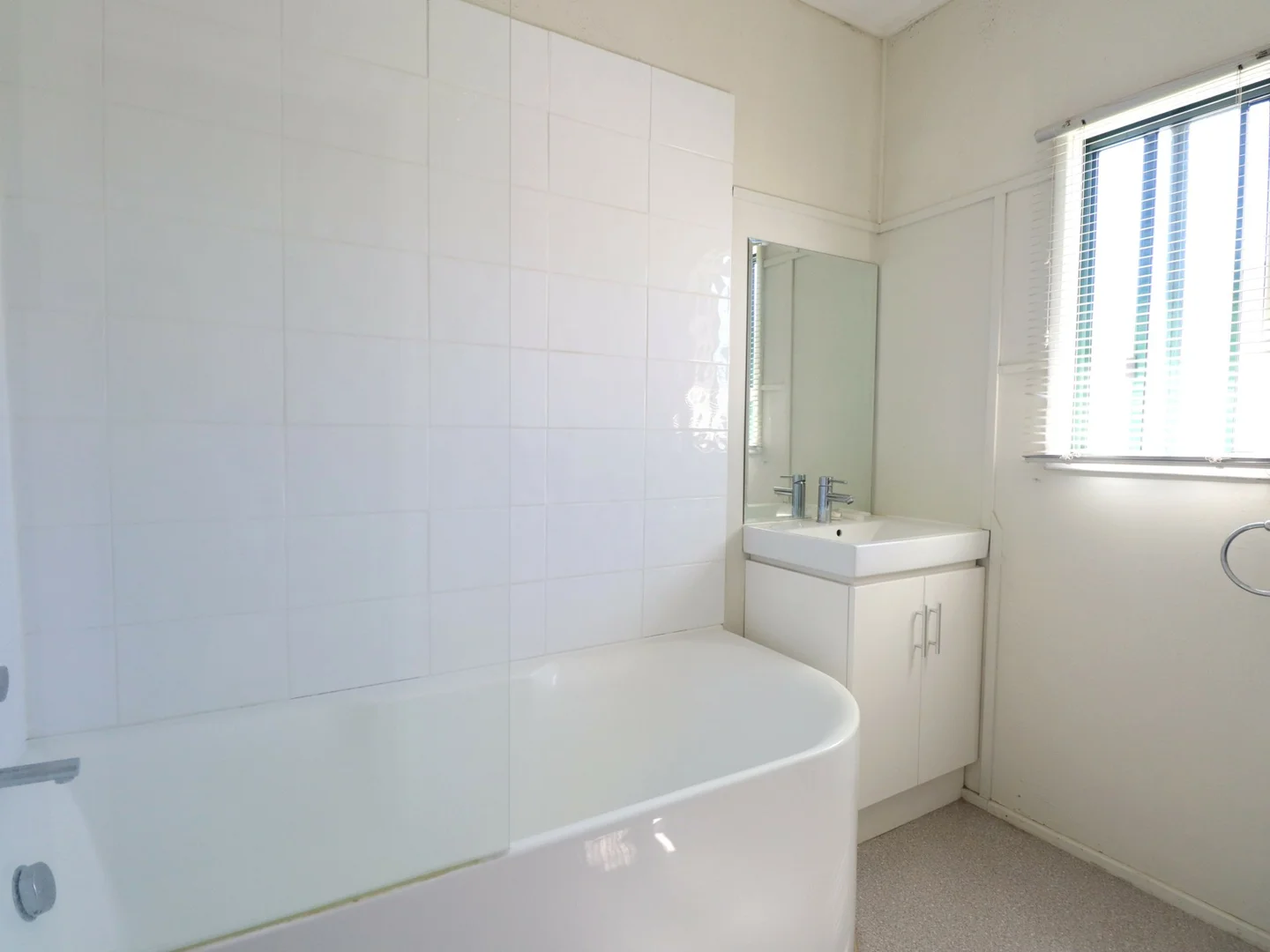 Additional image 20 of 1 & 2 / 18 Saunders Street, Roma QLD 4455