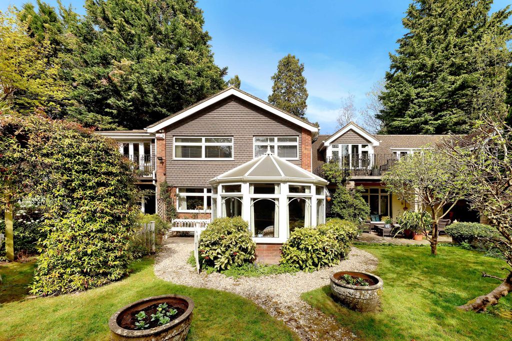 Additional image 21 of 6 bed detached house to rentKennel Avenue, Ascot, Berkshire SL5