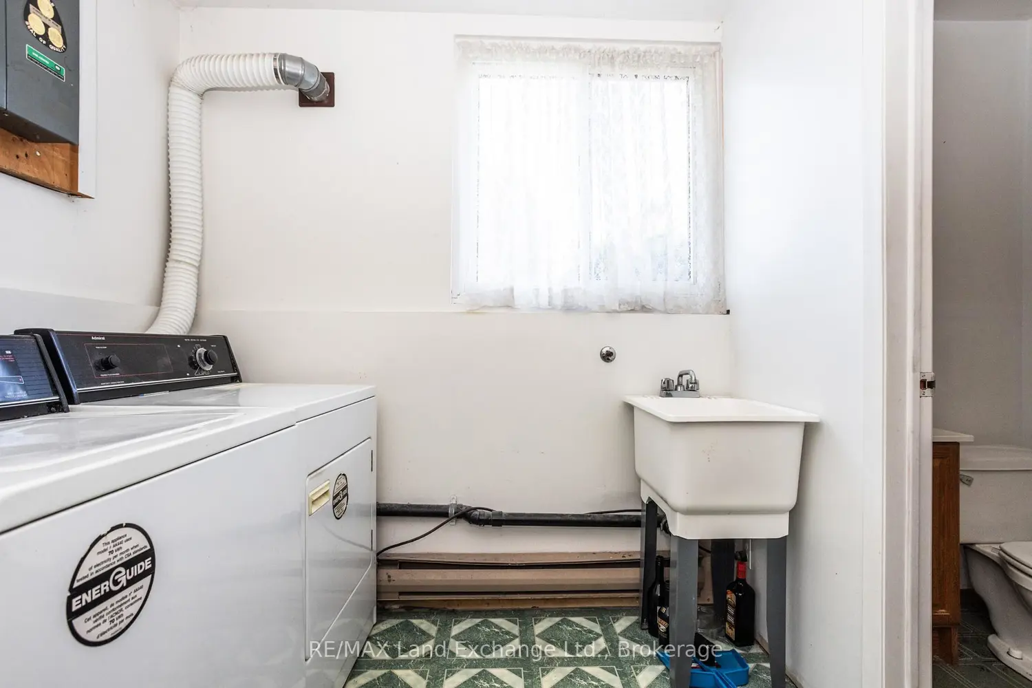Additional image 10 of 991 Bricker Street