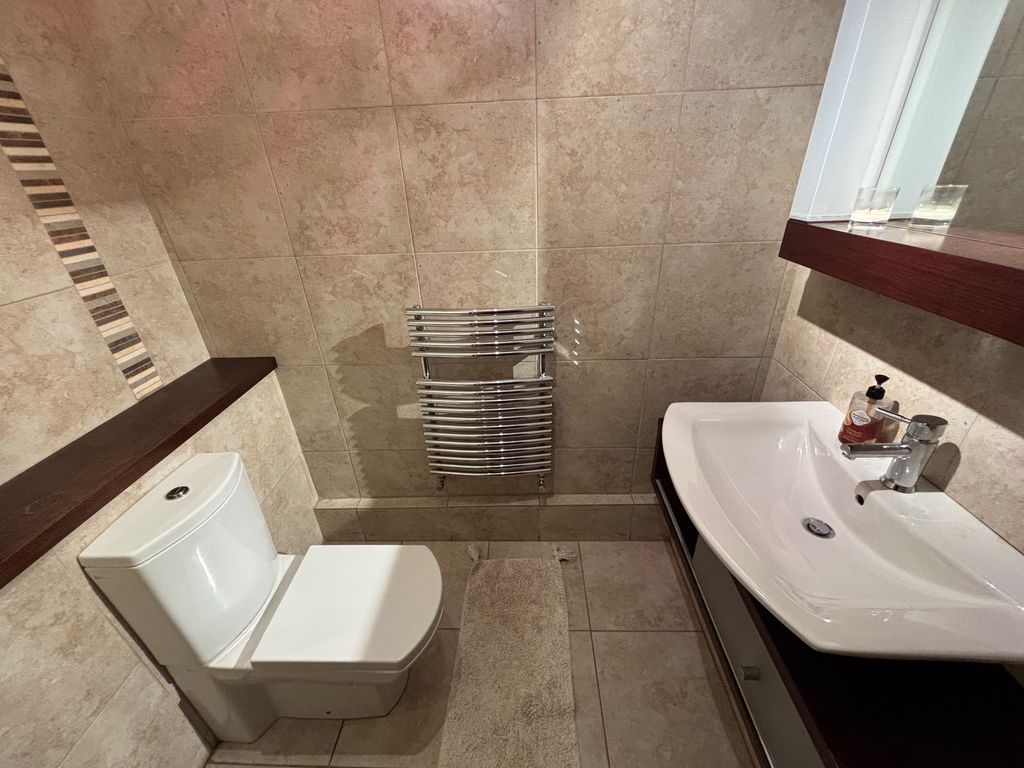 Additional image 16 of 4 bed semi-detached house to rentFerne Dene, Sheffield S21
