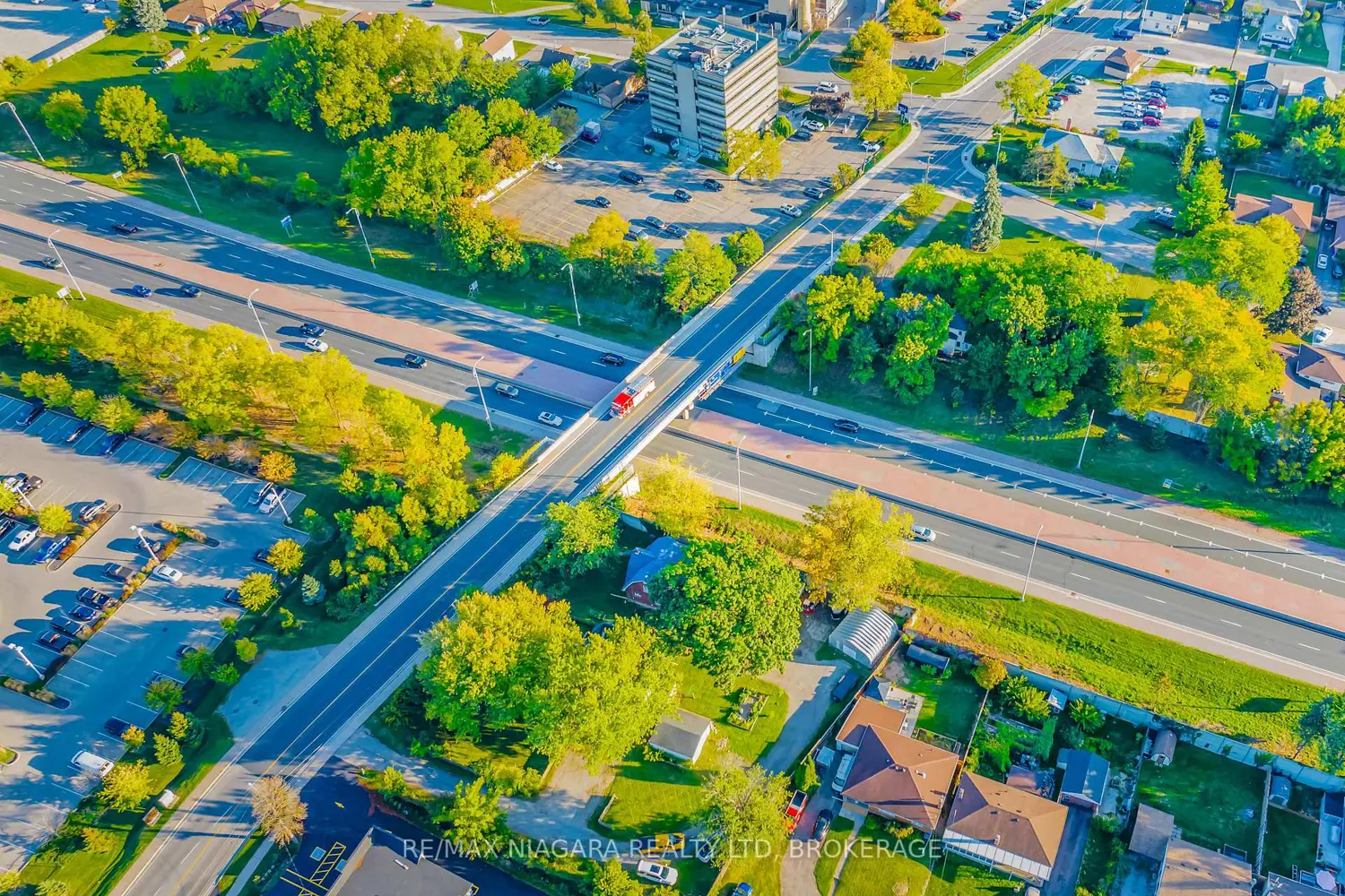 Additional image 16 of 5365 Portage Road