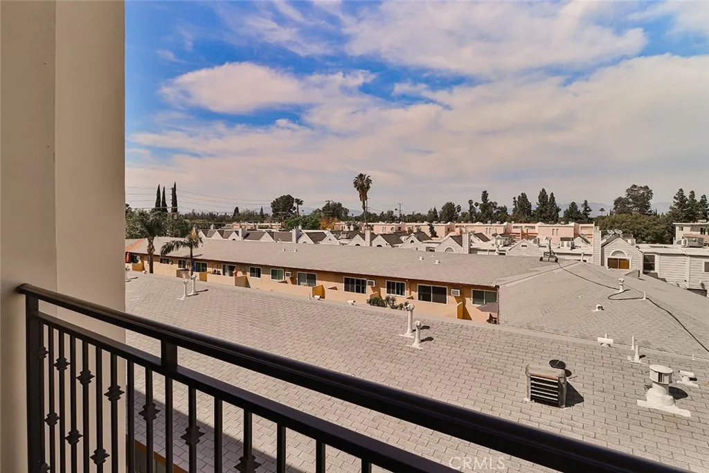 Additional image 94 of 4724 Kester Avenue Unit 404, Sherman Oaks, CA 91403