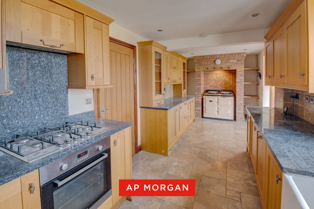 Additional image 7 of 3 bed detached house to rentWoodgate Road, Stoke Prior, Bromsgrove, Worcestershire B60