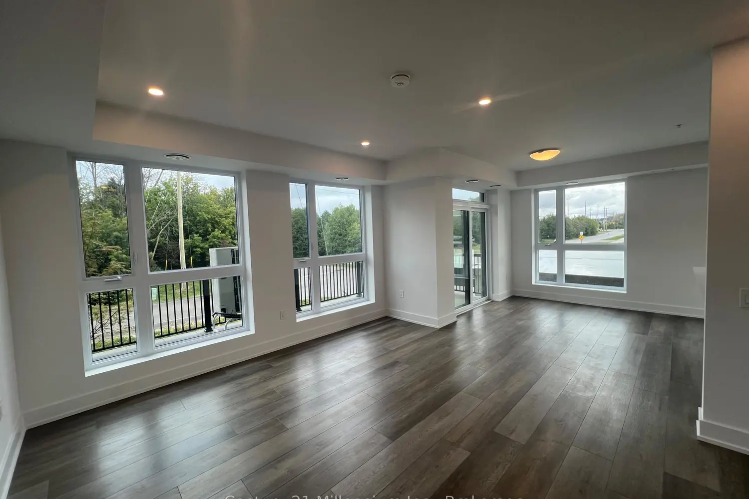 Additional image 2 of 4 Kimberly Lane 122