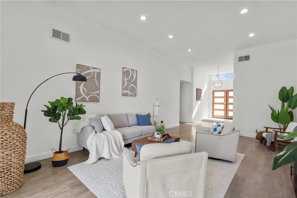 Additional image 17 of 9549 Gladbeck Ave, Northridge, CA 91324