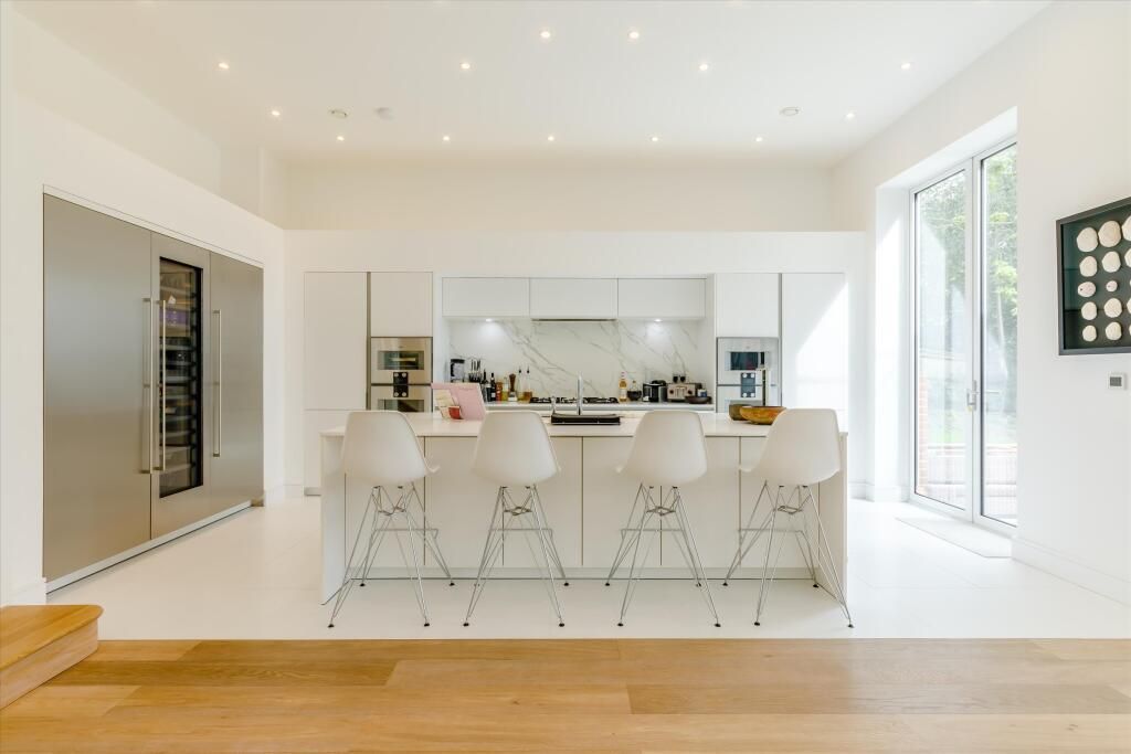 Additional image 7 of 5 bed detached house to rentLondon Road, Ascot SL5