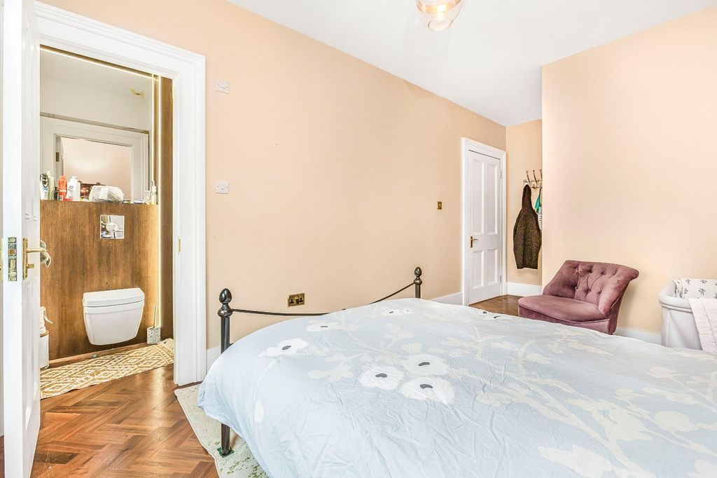 Additional image 12 of 3 bed flat to rentBurlington House, Kings Road, Richmond, Surrey TW10
