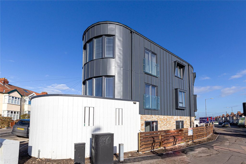 Additional image 9 of 6 bed shared accommodation to rentFilton Avenue, Horfield, Bristol BS7