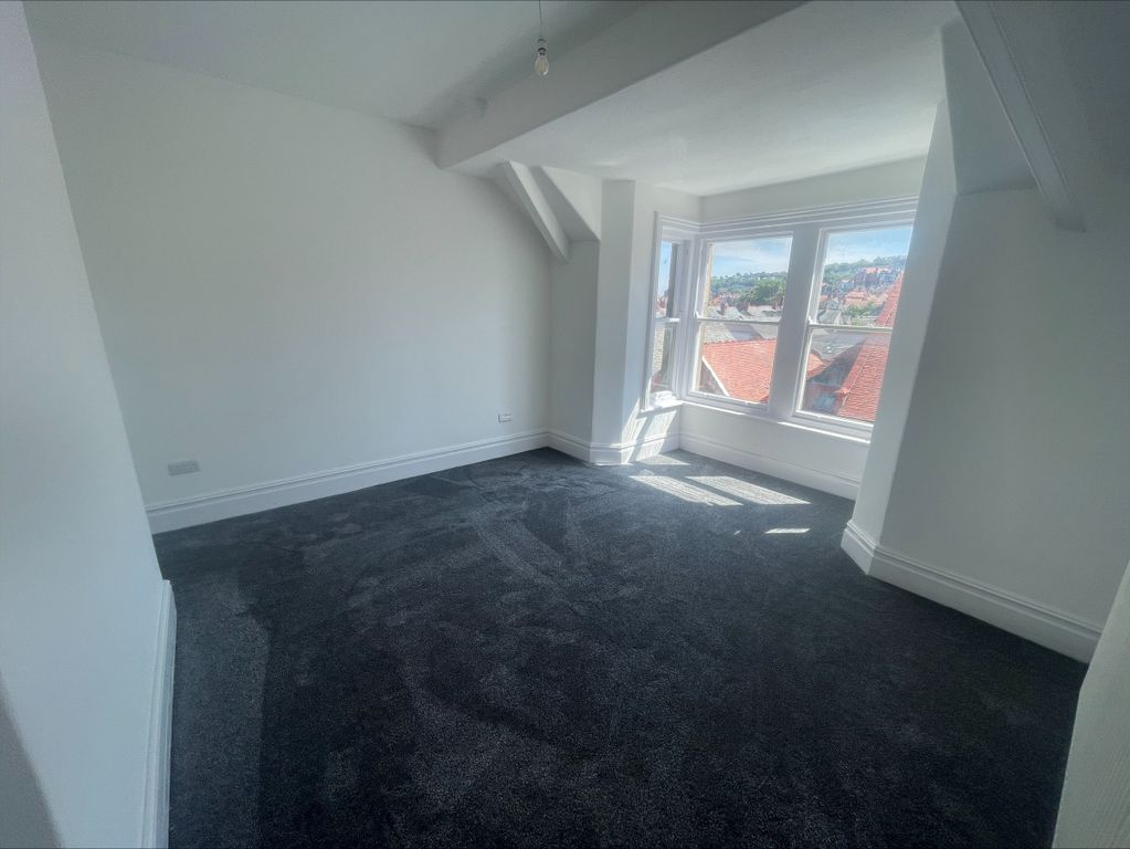 Additional image 4 of 3 bed flat to rentPrincess Road, Colwyn Bay LL29