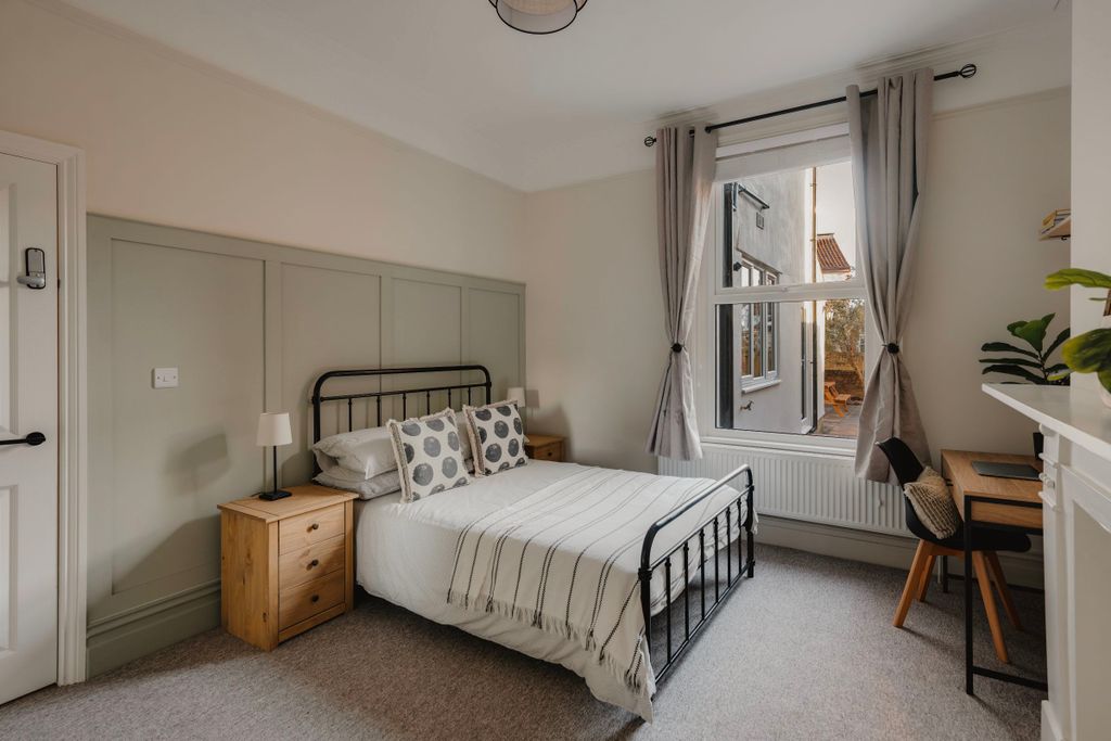 Additional image 11 of 5 bed detached house to rentNevil Road, Bristol BS7