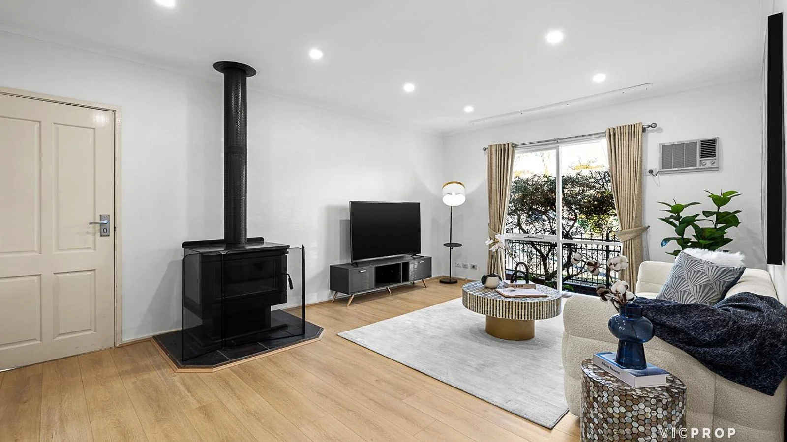 Additional image 5 of 133 Ivanhoe Parade, Ivanhoe VIC 3079