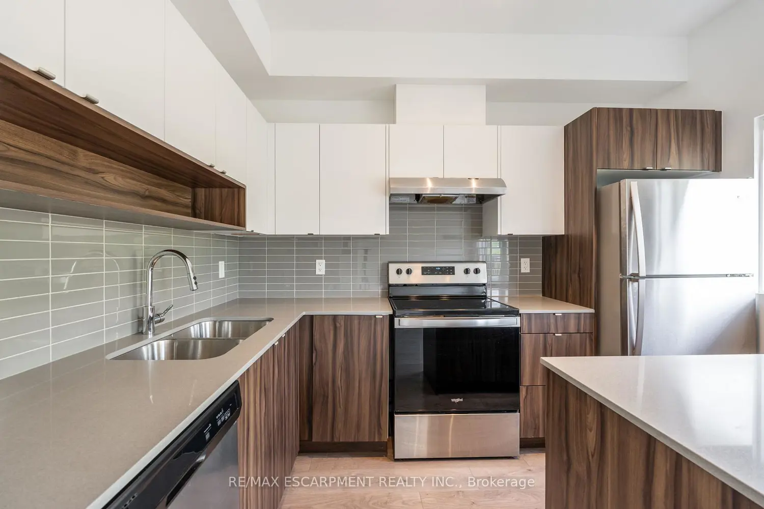 Additional image 7 of 1121 Cooke Boulevard 73