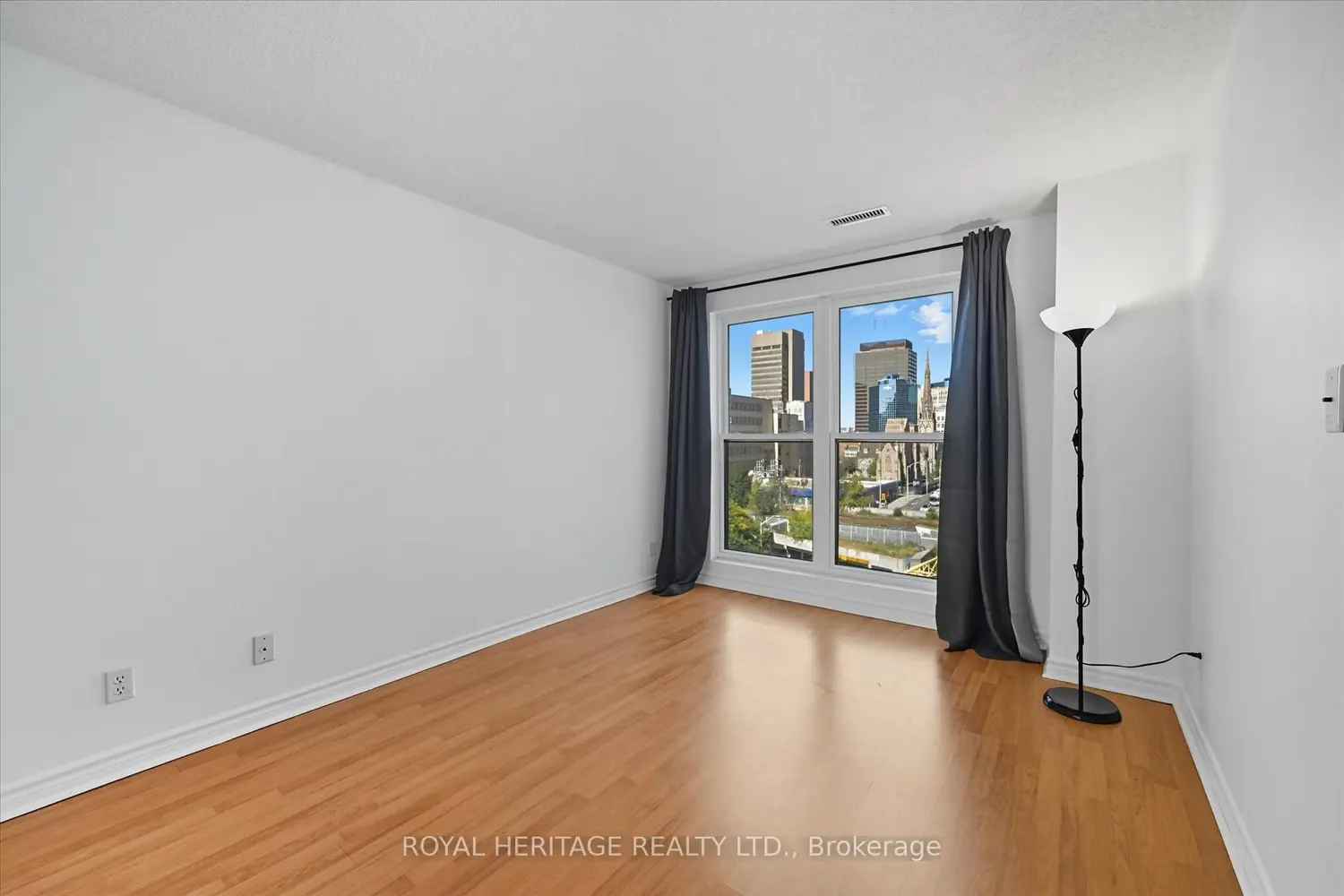 Additional image 10 of 135 James Street 615