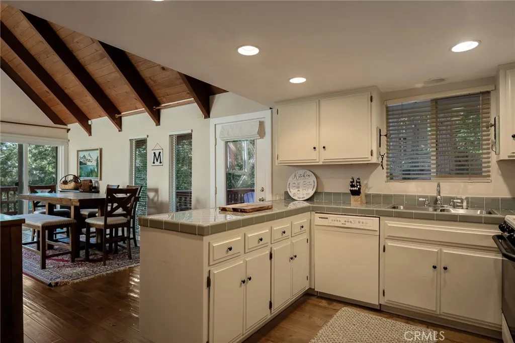 Additional image 37 of 831 Nadelhorn Dr, Lake Arrowhead, CA 92352