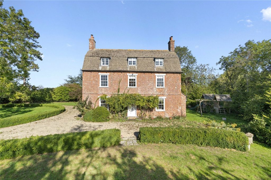 Additional image 2 of 5 bed detached house to rentThe Street, Brinkworth, Chippenham, Wiltshire SN15