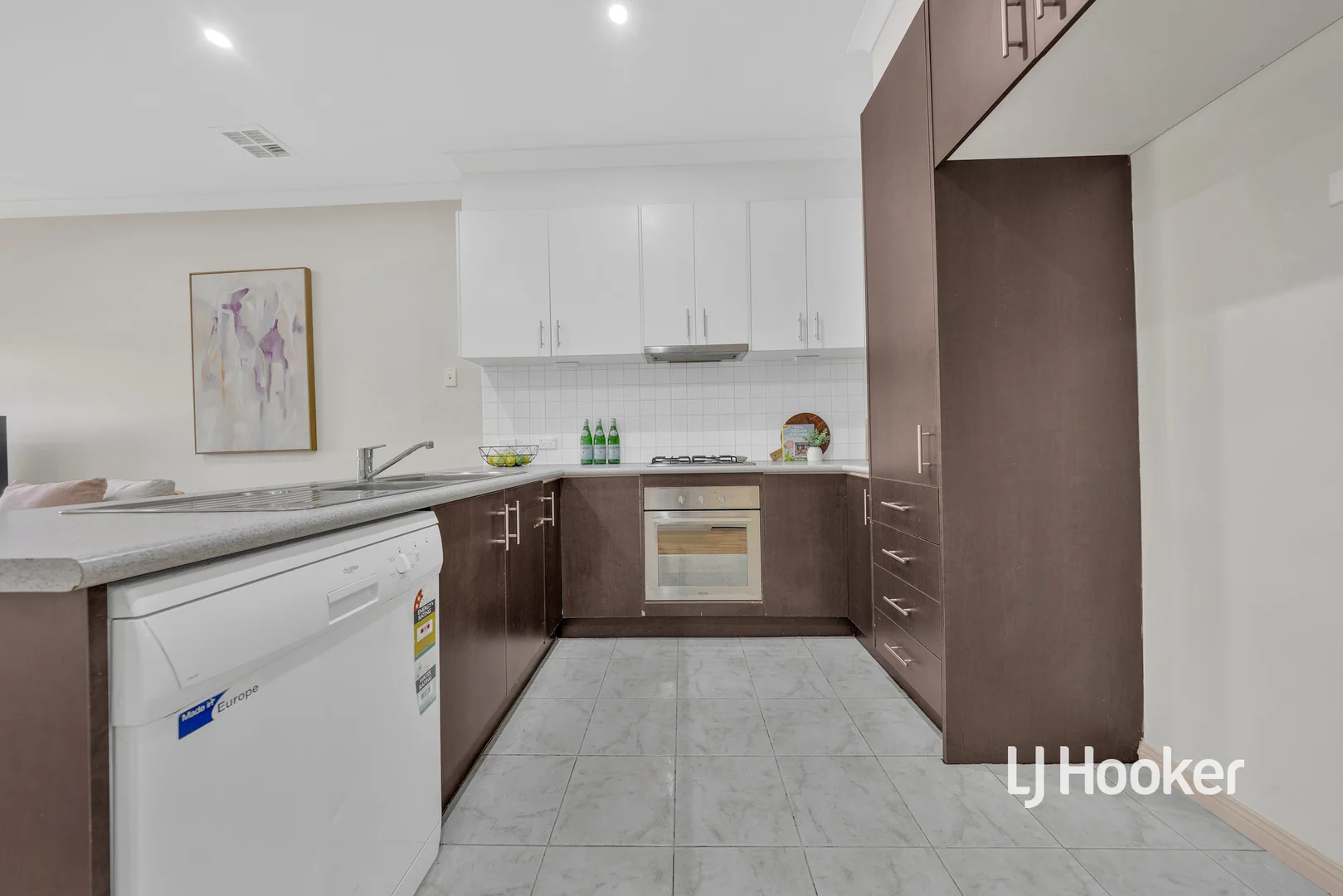 Additional image 6 of 1/41 Hyde Park Terrace, Point Cook VIC 3030