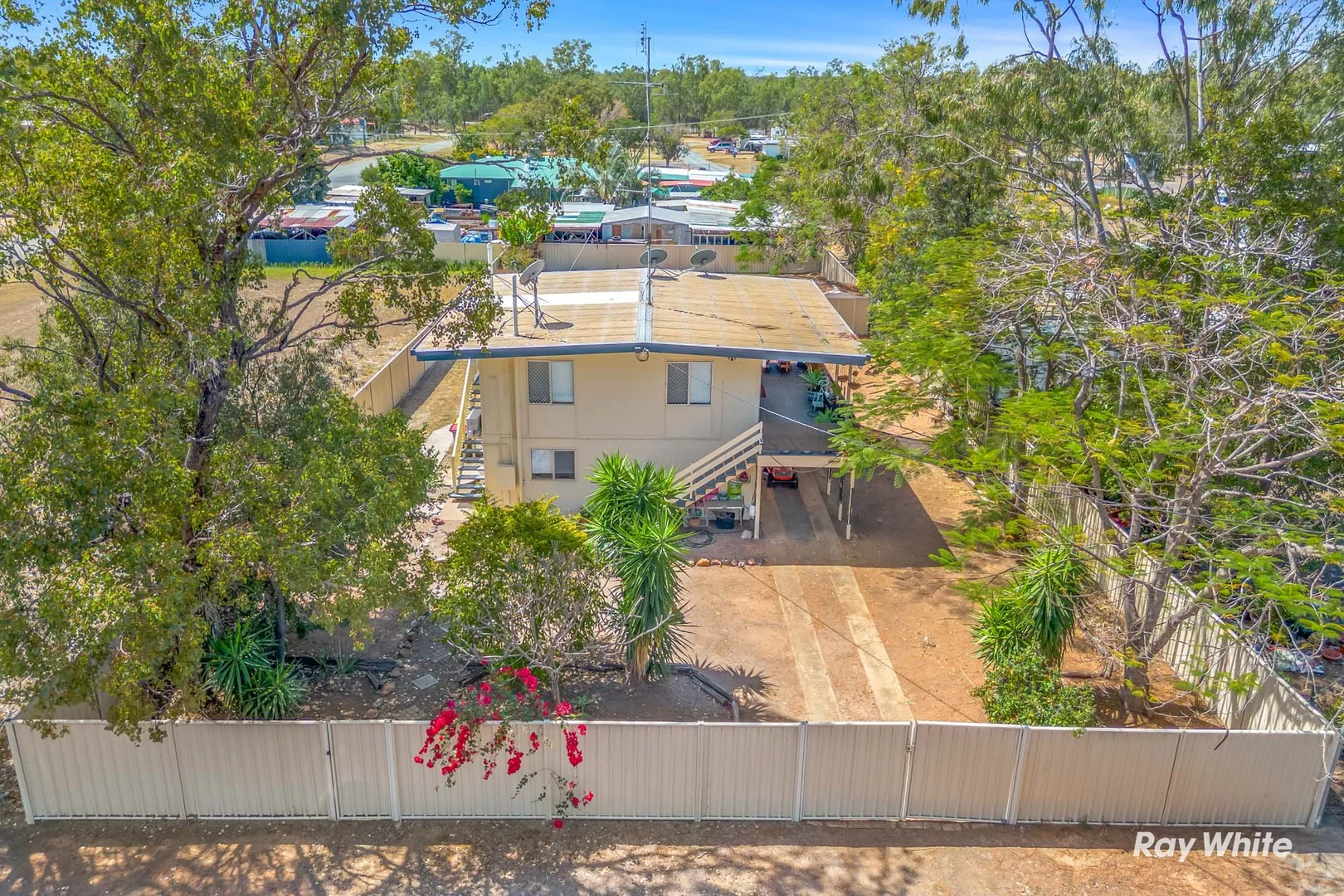30 Blackall Street, Dingo QLD 4702