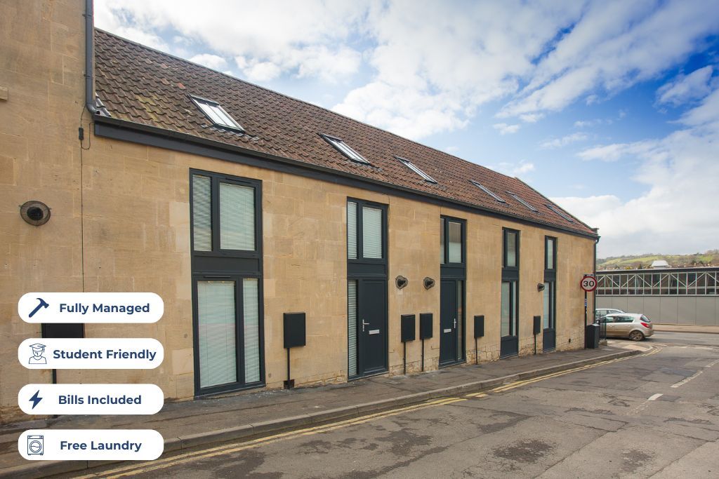 2 bed terraced house to rentBurnham Road, Bath BA2